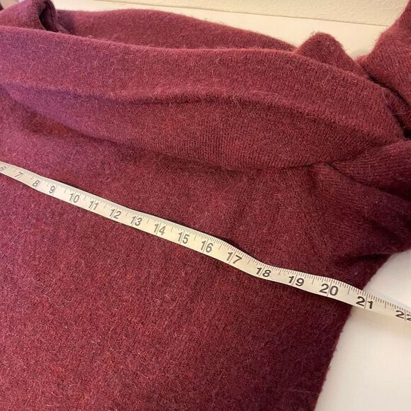 Club Monaco Off The Shoulder Burgundy Wool Blend Sweater Size Large - Picture 7 of 9